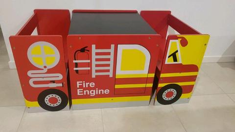 Fire truck table and chair