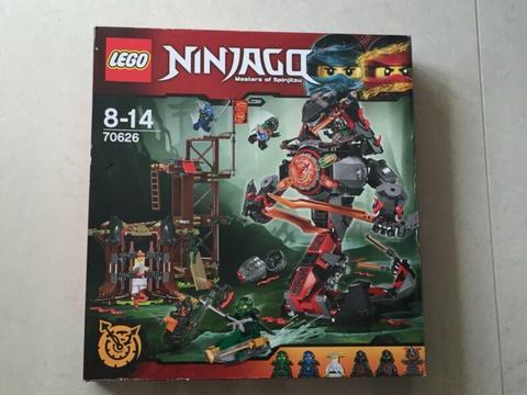 Lego Ninjago: Dawn of Iron Doom - 70626