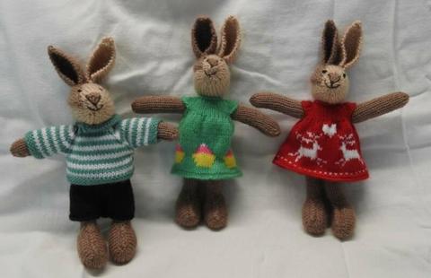 HANDKNITTED IN QLD CO CUTE PETER RABBIT TYPE BUNNIES