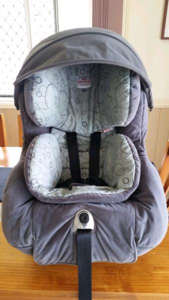 Meridian Safe and Sound car seat