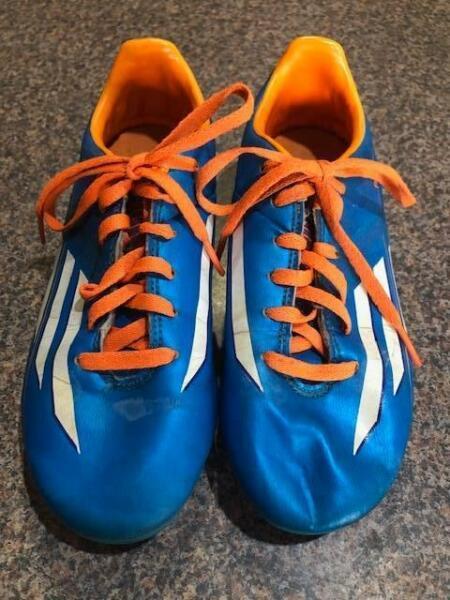 boys adidas soccer boots us size 3