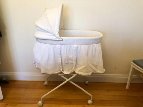 Bassinet and stand Love n Care brand