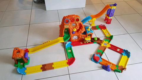 Vtech Gold Mine Train Set and Car Ramp Toy