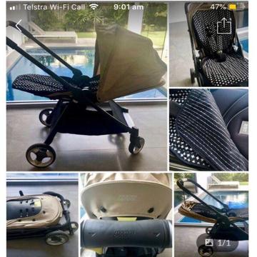 Mama and papas armadillo flip reversible pram