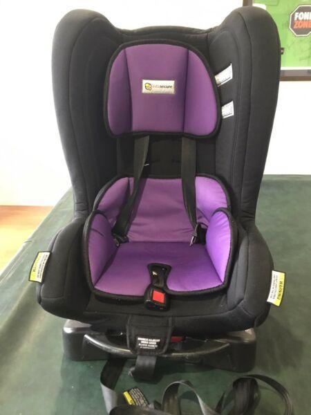 Infrasecure car seat baby - 4 years