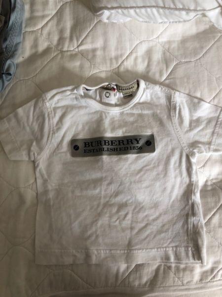 Genuine Authentic Burberry t-shirt - size 1 (12 months)