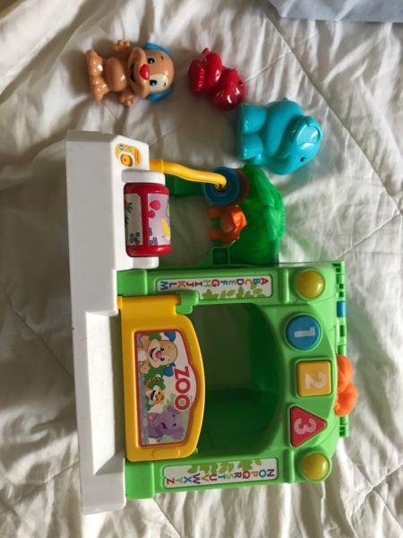Leap Frog Zoo play set with animals