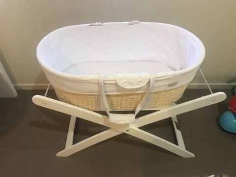 Moses basket Bassinet and stand