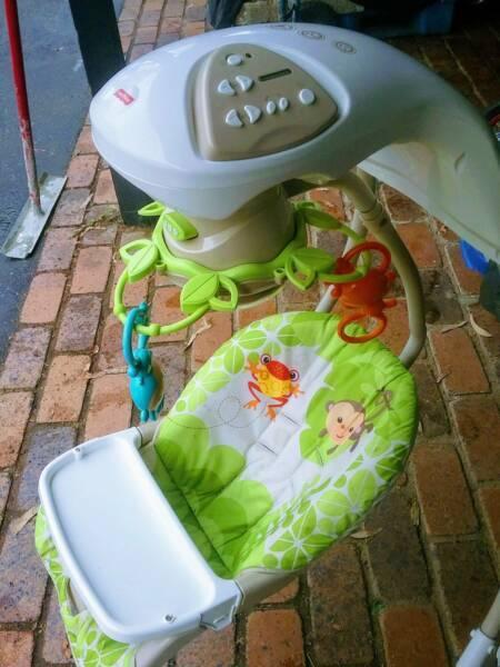 Baby Swing - Fisher and Paykel PRICE REDUCED!!!!