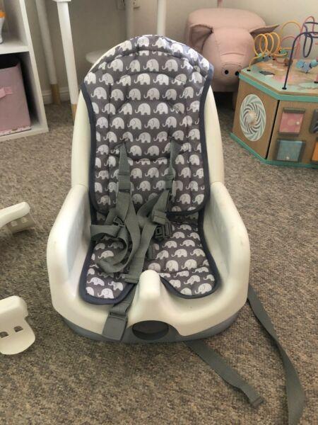 The first years deluxe reclining feeding seat
