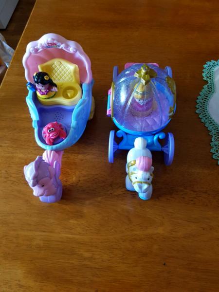 Little people prince carriages. $10 each