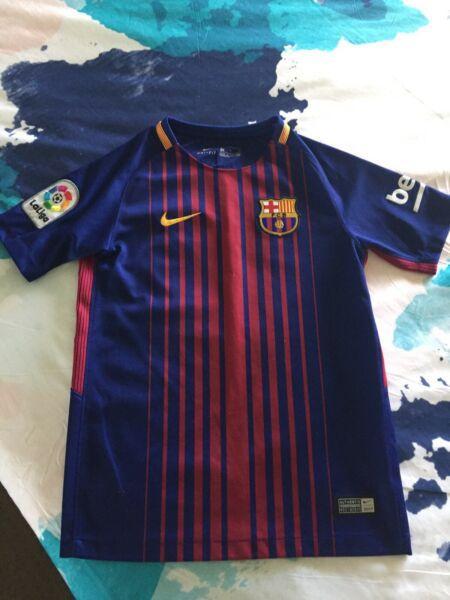 Jersey size S