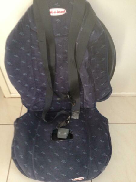 Childs car seat $10 collected today