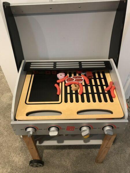 Wooden play BBQ