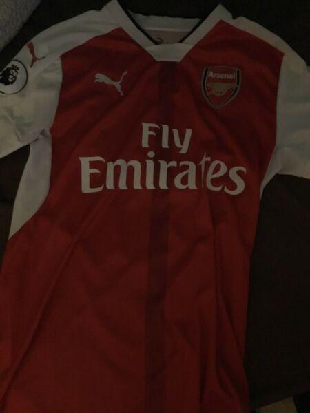 Arsenal jersey cheap authentic straight from England