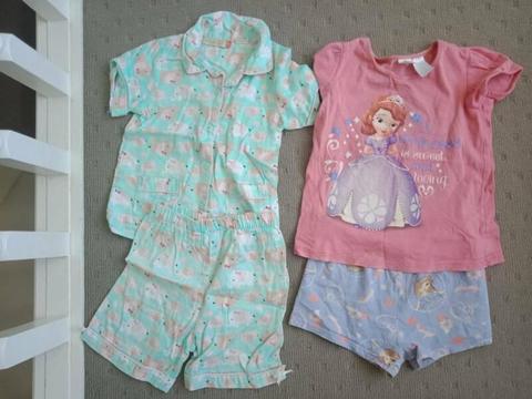 Girls size 5 Summer Pyjamas / Pjs/ pajamas