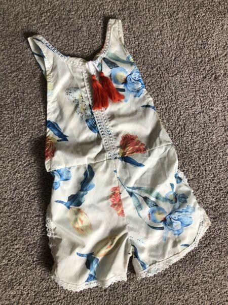 Girls clothes size 3/4