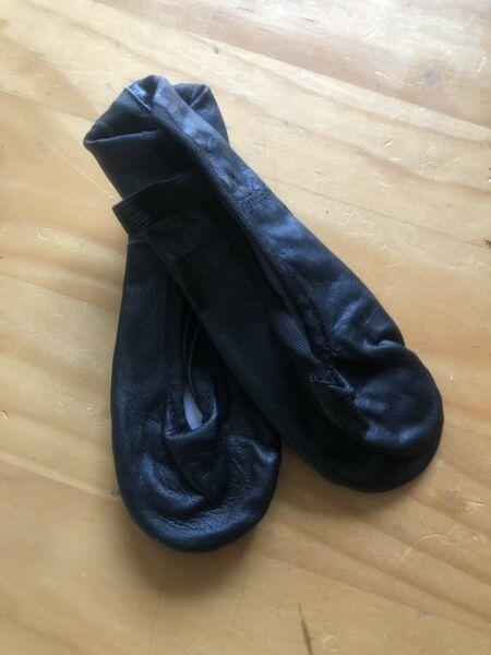 Genuine leather ballet dance slippers