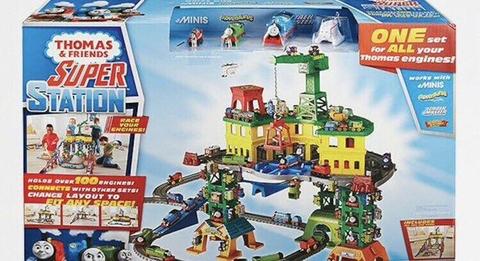 *Nearly NEW* Thomas and Friends Super Station