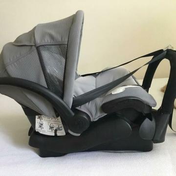 Baby car carrier