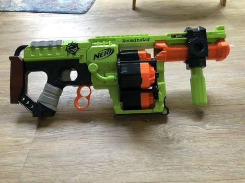 Nerf gun - doominator