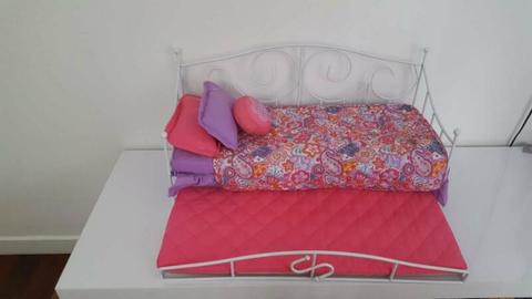 Journey Girl Trundle Bed