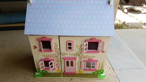Dolls House and accessories