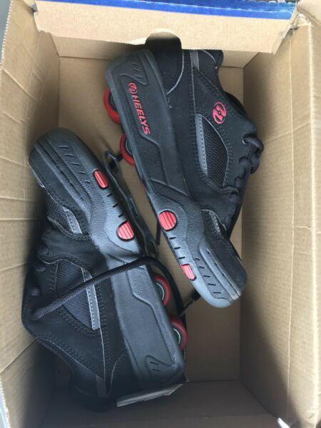 Genuine wheely skate shoes size US3