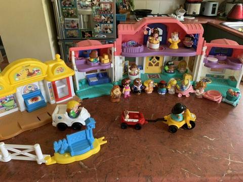 Fisher-Price Little People House Shopping Centre! Lots of Characters!