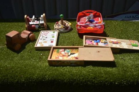 SEVERAL TODDLER ACTIVITIES SETS