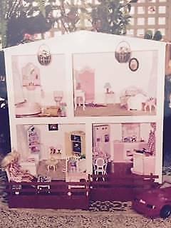 Dolls house - barbie size !