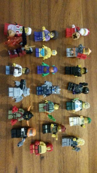 x20 Lego Men mini figures Lot 1