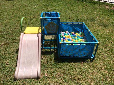 Eezy Peezy Ballpit and Slide (plus free bee ride-on)