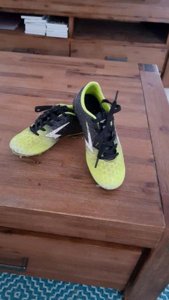 Junior Soccer boots size 10 for sale