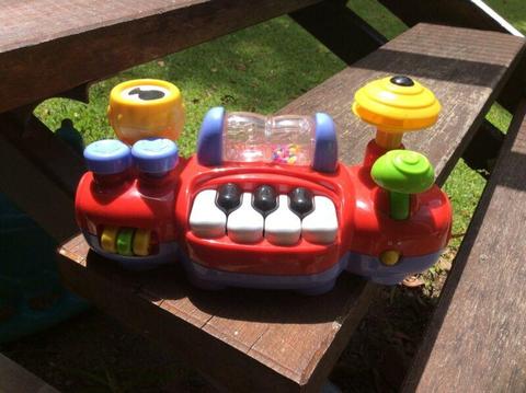 Early Learning Centre baby keyboard and percussion