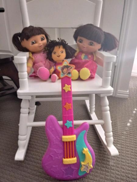 2 Talking Dora the explorer dolls 1sml doll and musical guitar