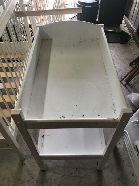 White baby change table
