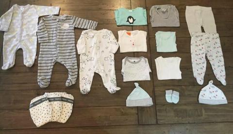 Bundle of Unisex Clothes & Nappies - Size 0000 & 000 (NB & 0-3m)