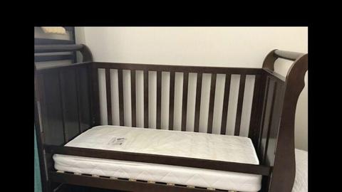 4 in one Bassinet/Cot
