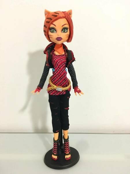 ORIGINAL DISCONTINUED MONSTER HIGH TORALEI *IMMACULATE CONDITION*