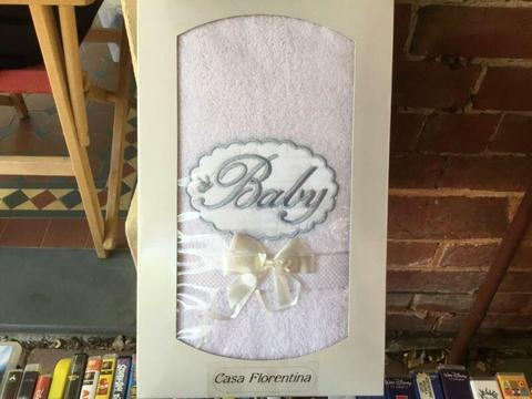 Baby Queen Size towel blue - brand new
