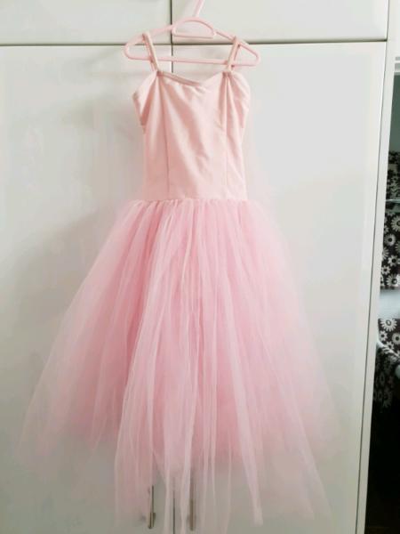 Soft pink girls tutu dress / skirt size 4