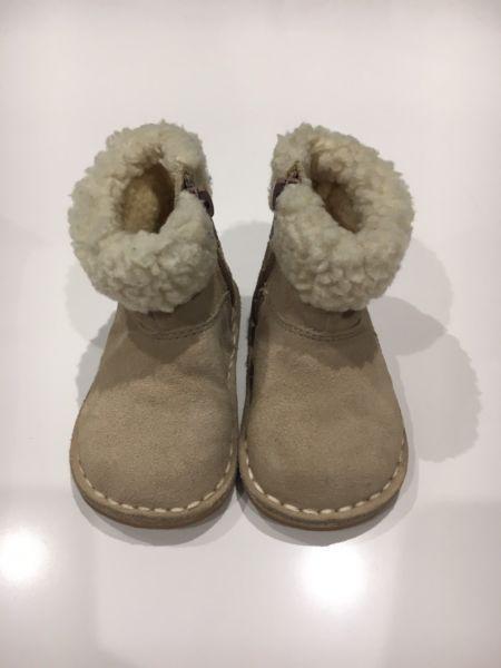 Brand new 'Seed' Ugg boots (Size: 19)