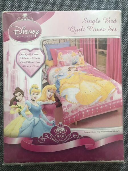 NEW! Disney Quilt Cover Set - Single