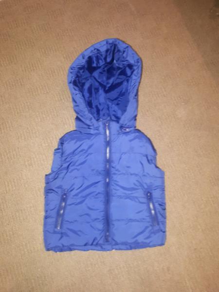 Boys OUCH puff vest size 1