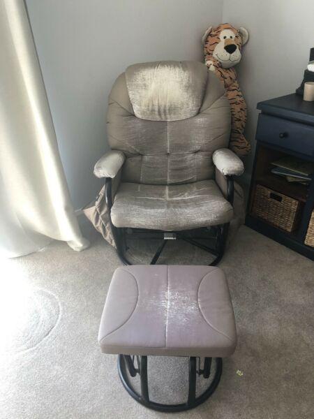 Rocking chair and footrest (slider style) for baby nursery