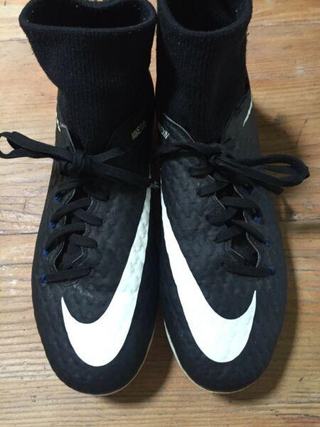 Soccer boots - Nike Hypervenom Sz 7.5 US, Eur 40.5