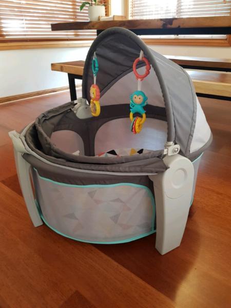 Fisher Price On The Go Baby Dome (almost new) - portacot