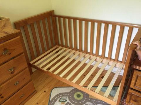 Cot & toddler bed