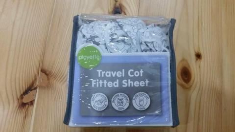 Travel cot fillted sheet